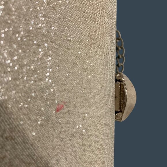 Vintage Elegant Metallic Silver Clutch Bag With Chain Strap Evening Handbag - Picture 9 of 9